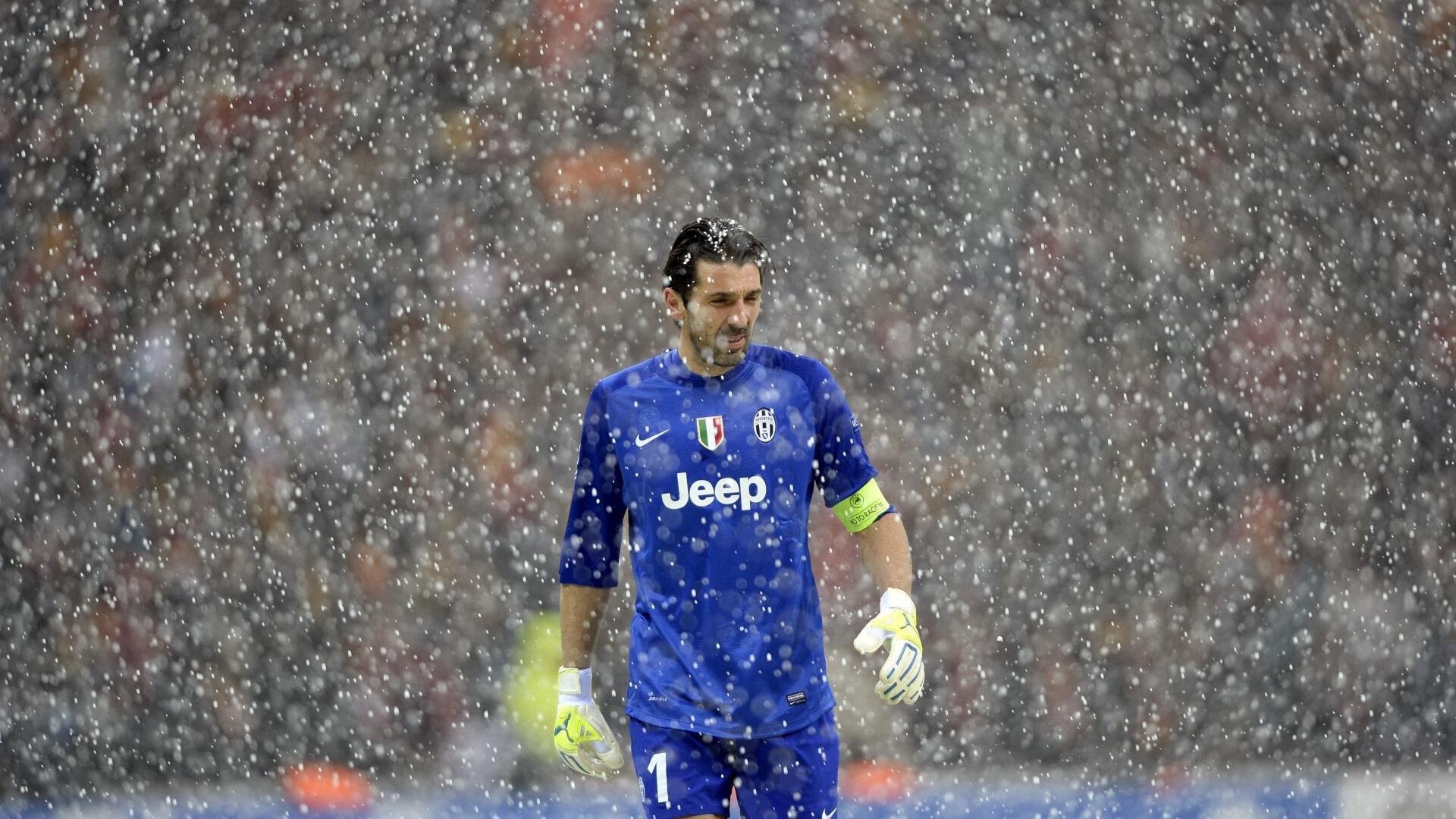 希勒直言，哲凯赖什天赋独具，但进球效率亟待提升