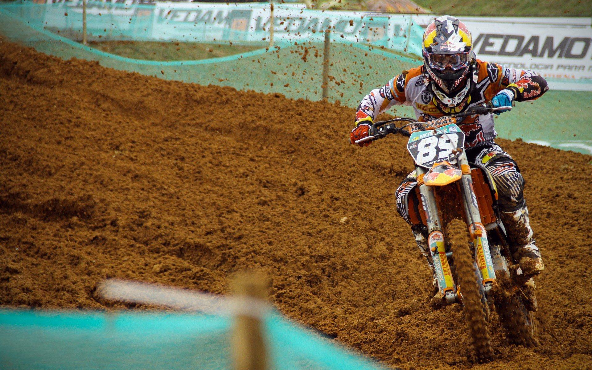 萨利巴专访吐露雄心,续约阿森纳是第一步,终极目标是为法国赢得世界杯